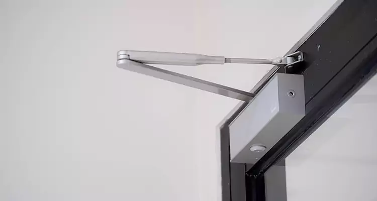 Screen Door Closer Repair in Merritt Island, FL