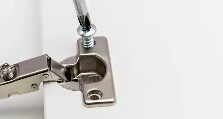 Screen Door Hinge Repair in Merritt Island, FL