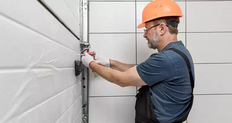 Emergency Garage Door Repair in Merritt Island, FL