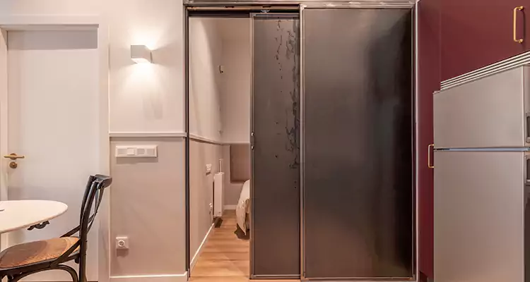 We Fix Closet Sliding Door in Merritt Island, FL